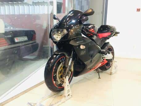 Aprilia RSV 1000
