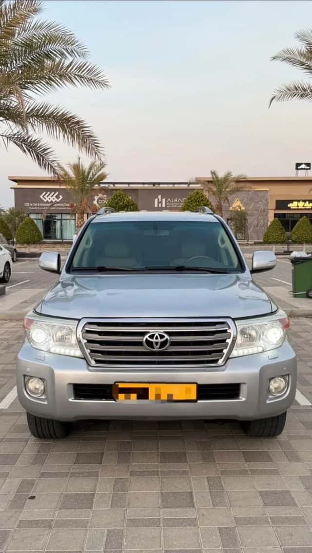 لاند كروزر 2012 GXR V6