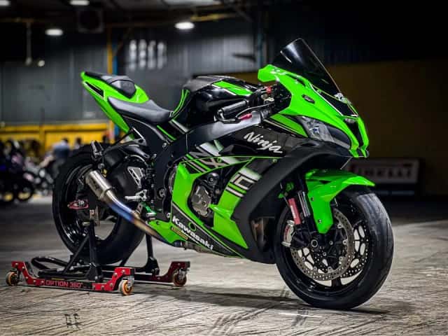 KAWASAKI ZX10R