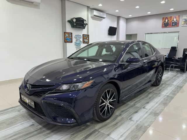 TOYOTA CAMRY SE