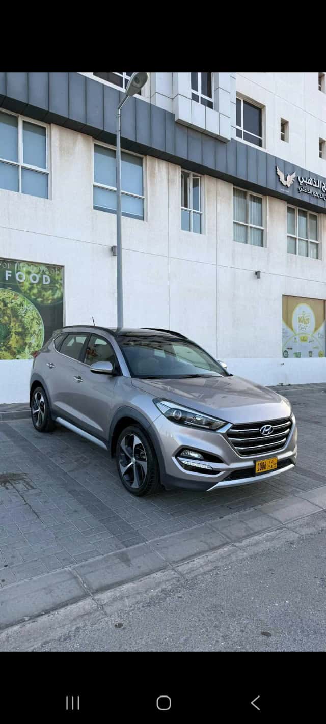 HYUNDAI TUCSON 2.4CC 4WD
