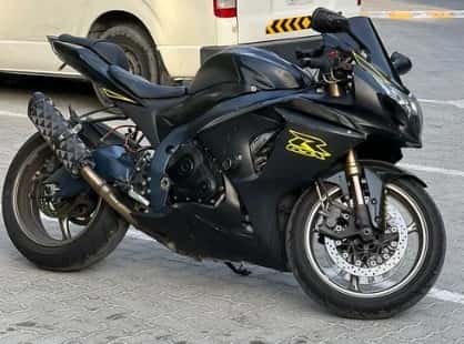 Suzuki 2011_1000cc for sale very clean