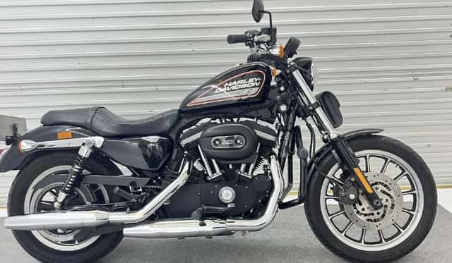 Harley 883R 2013 like new