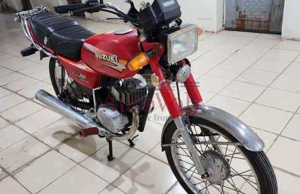 Suzuki AX100