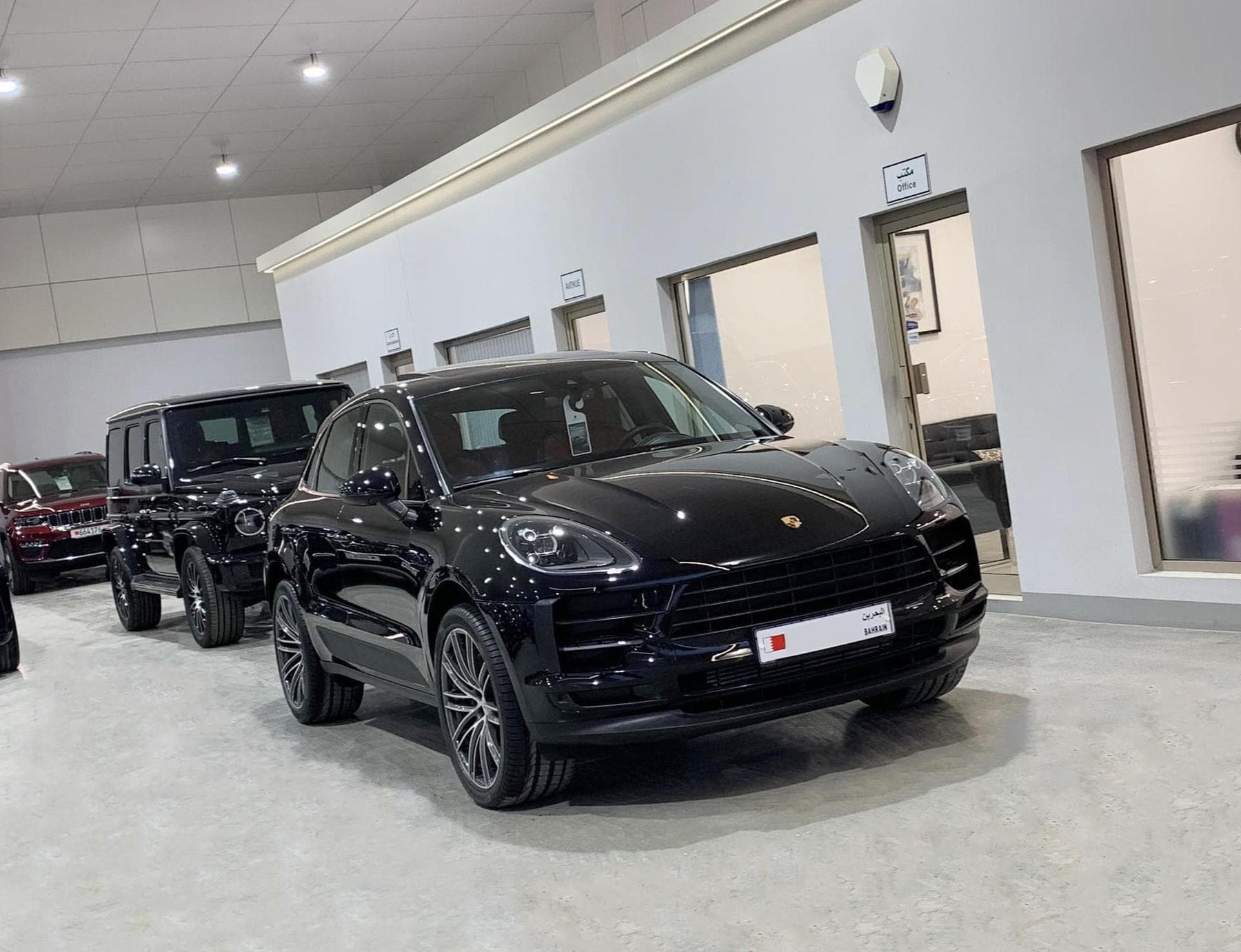 Porsche Macan (28,000 Kms) photo 1