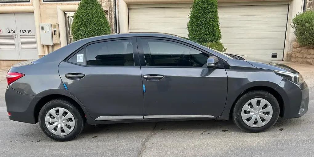 TOYOTA COROLLA GRAY photo 1