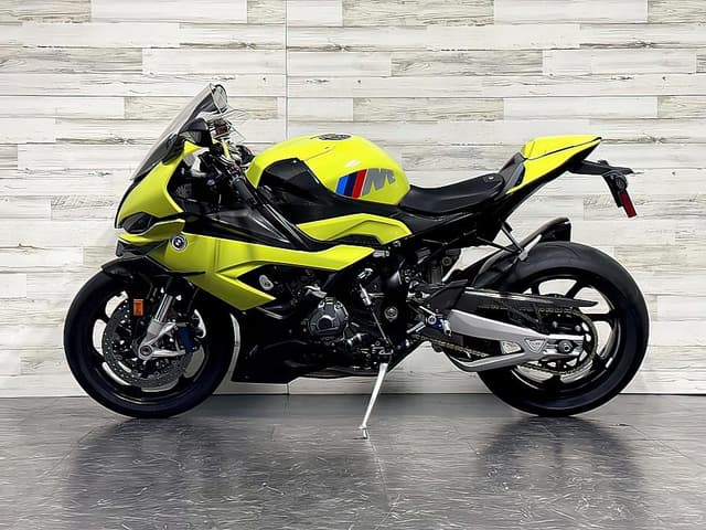 2022 BMW M1000 RR