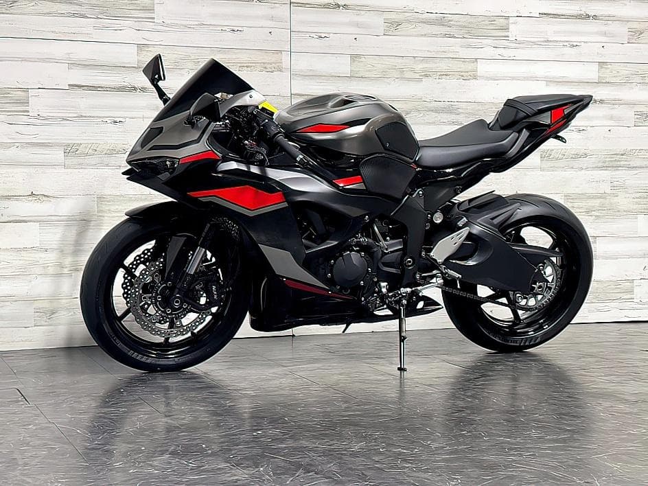 2024 Kawasaki Ninja ZX-6R (+971561943867) photo 1