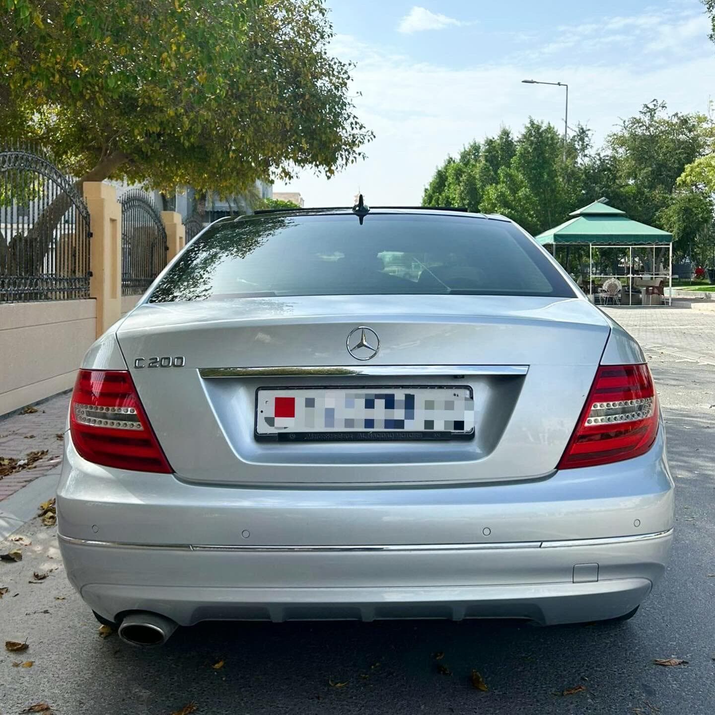 Mercedes Benz C200 photo 1