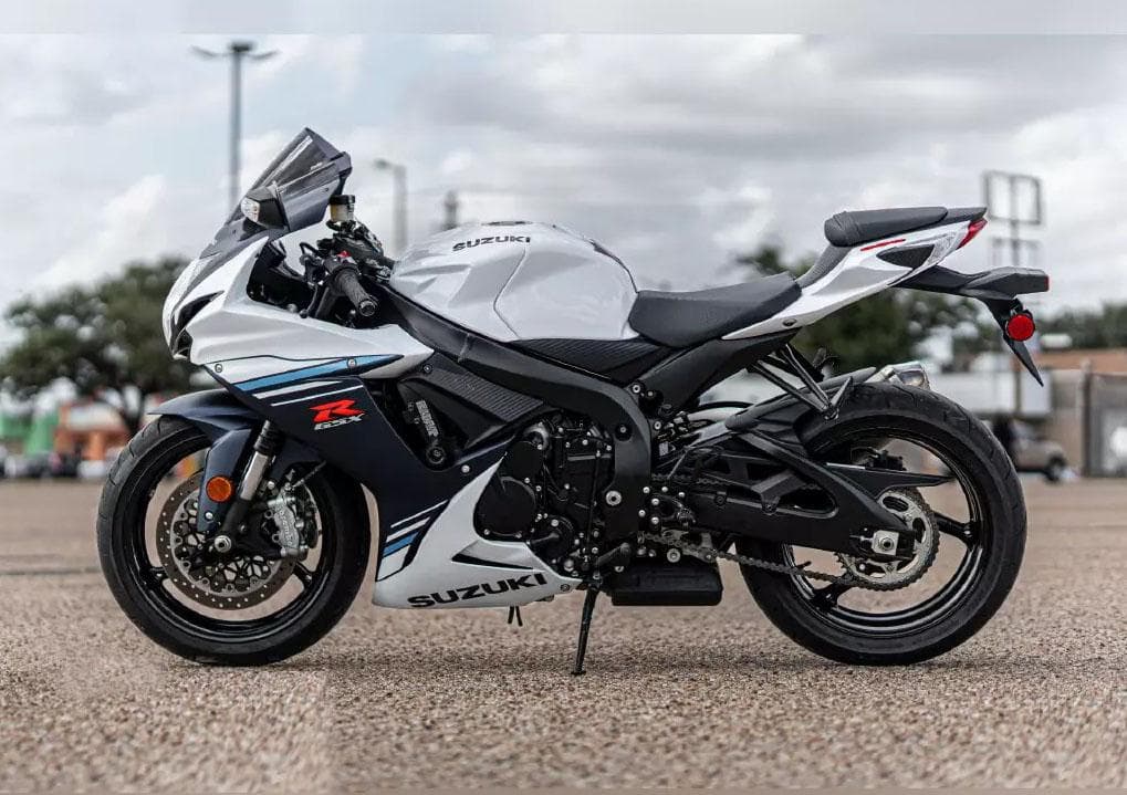 2020 suzuki photo 1