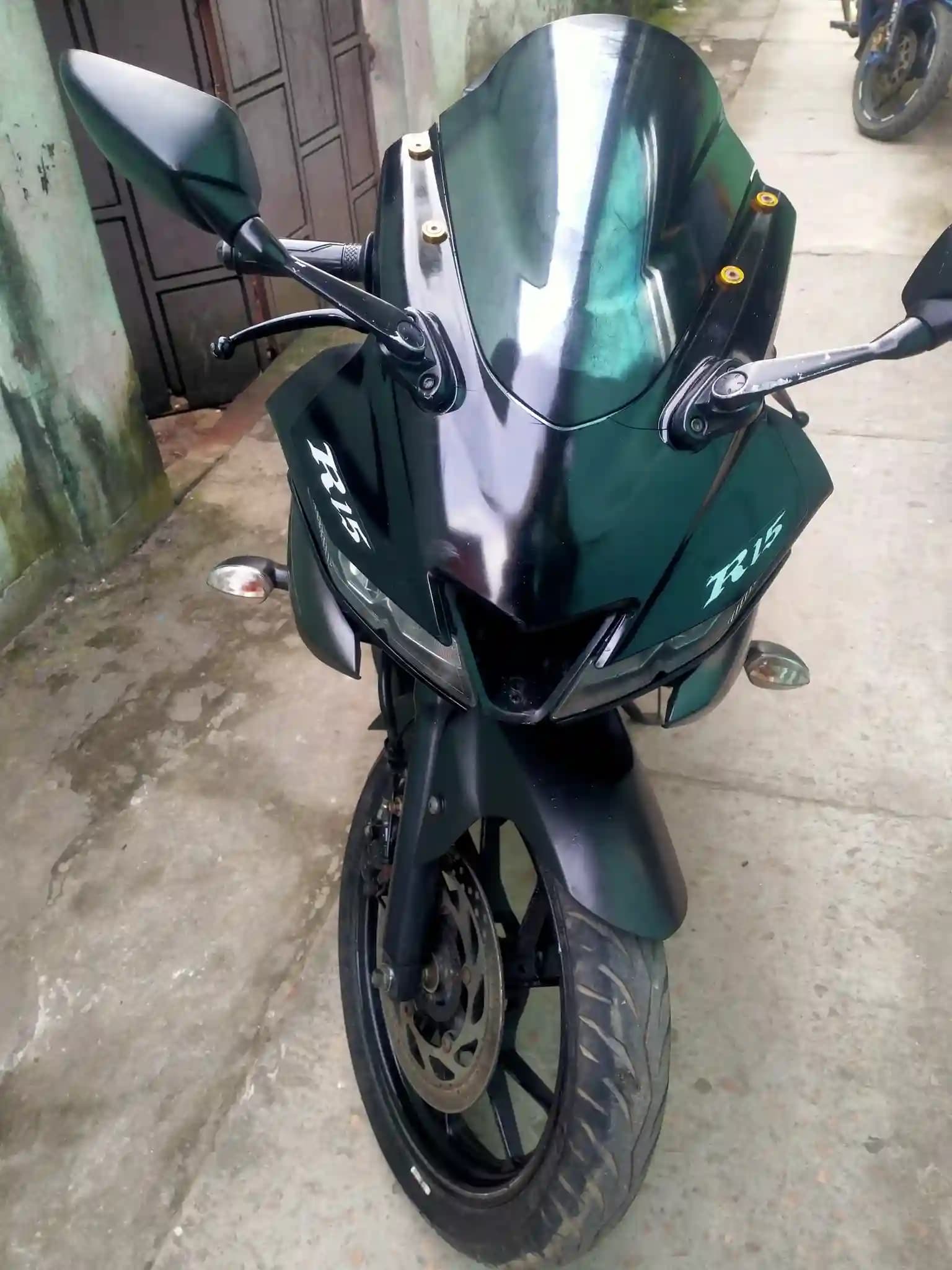 YAMAHA R15 V3 2021 photo 1