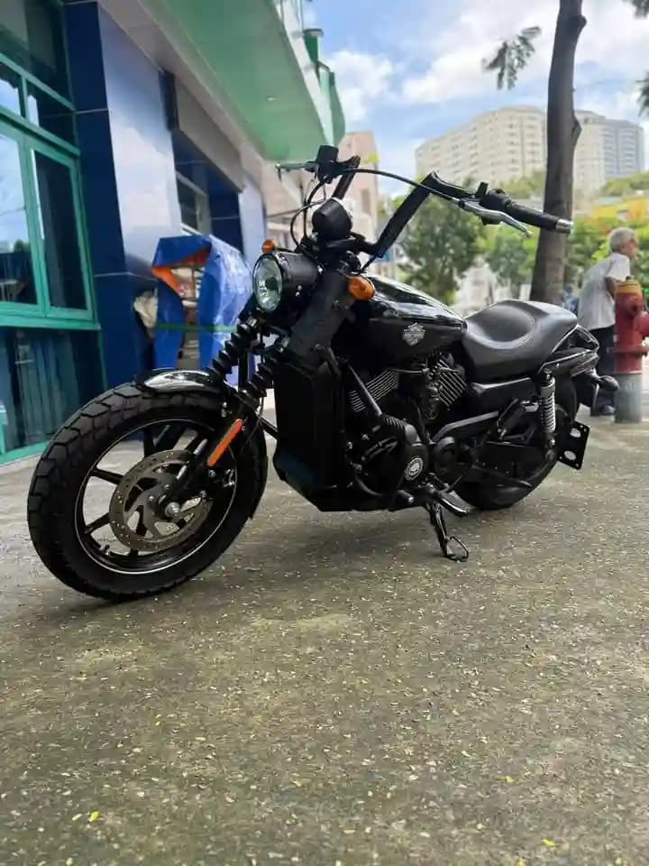 HARLEY STREET 750CC photo 1