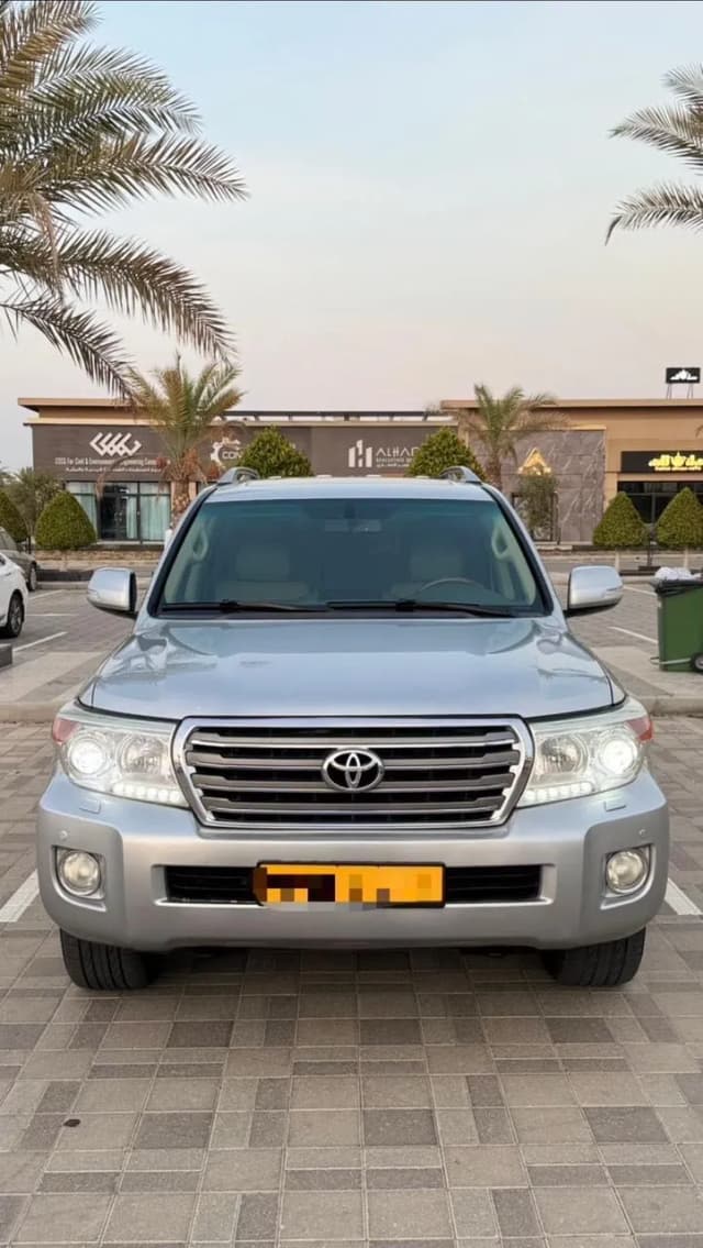 لاند كروزر 2012 GXR V6