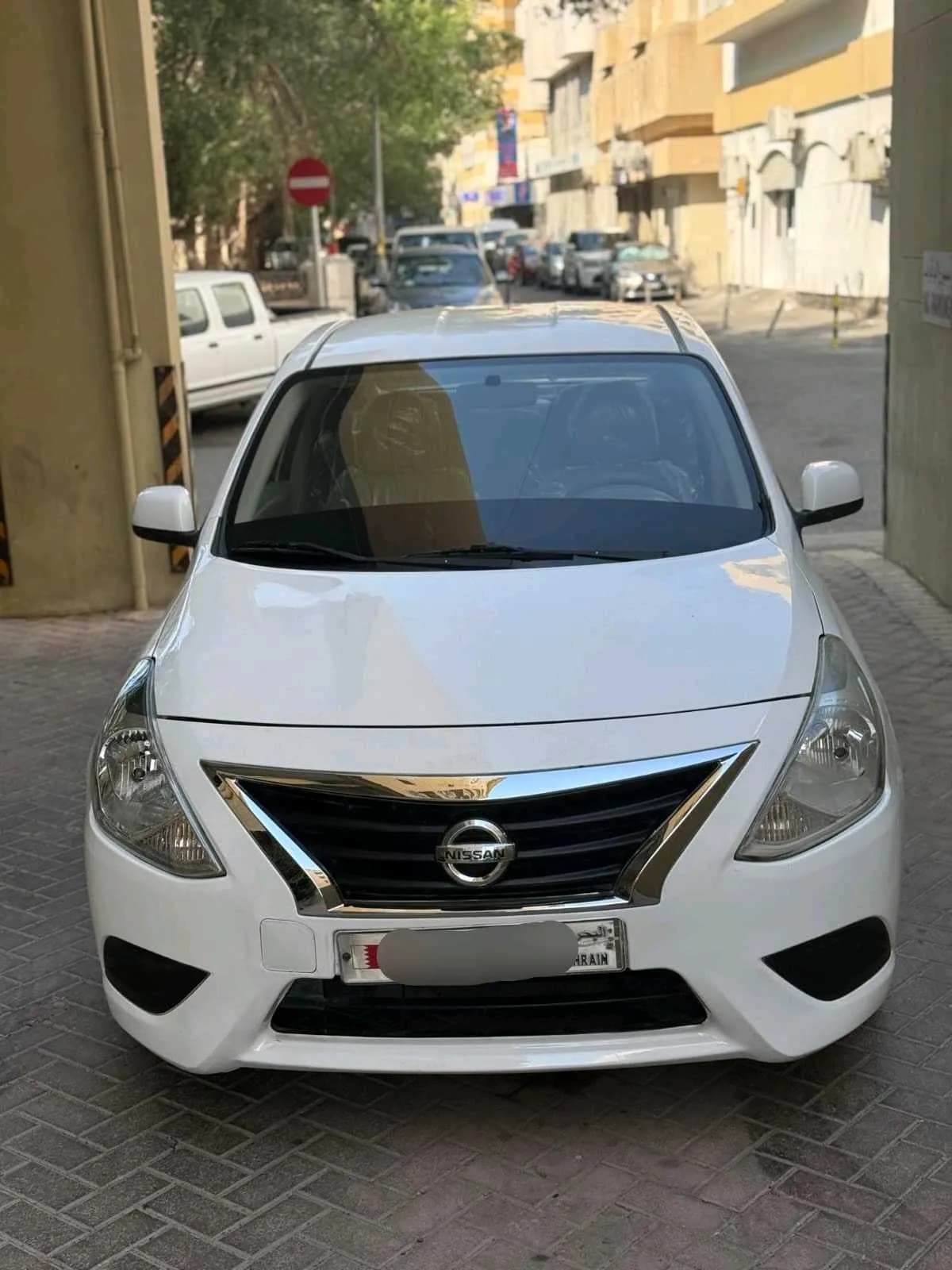 NISSAN SUNNY 2019 photo 1