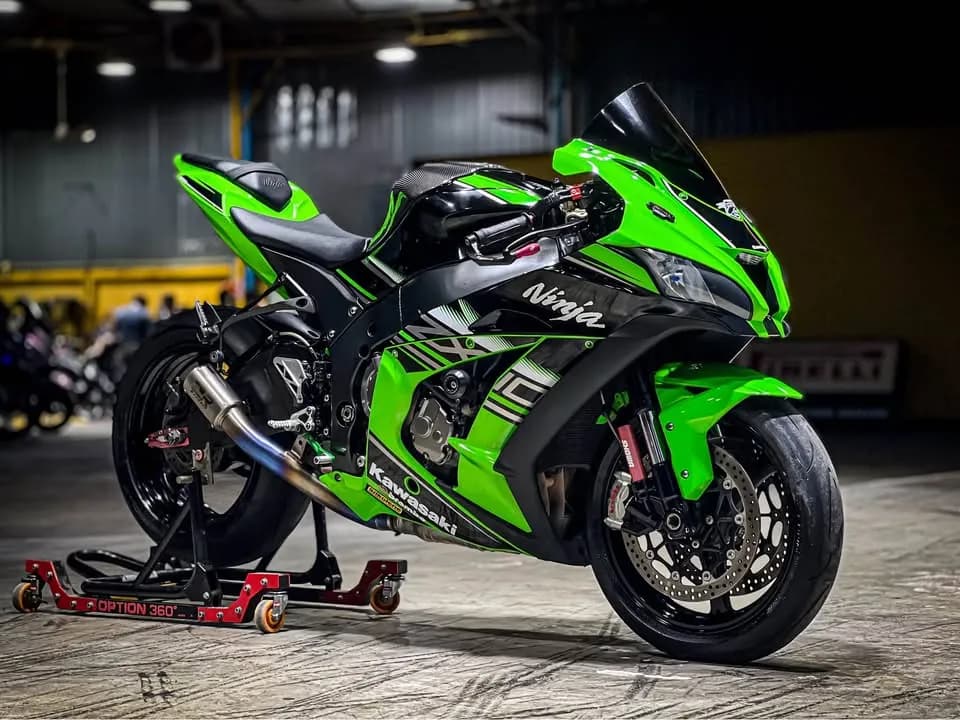 KAWASAKI ZX10R photo 1