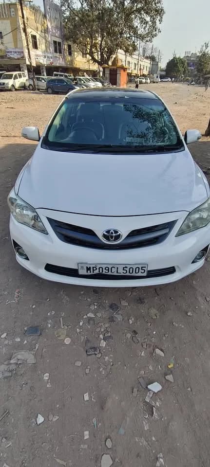 TOYOTA ALTIS photo 1
