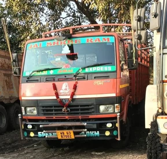 TATA LPT photo 1