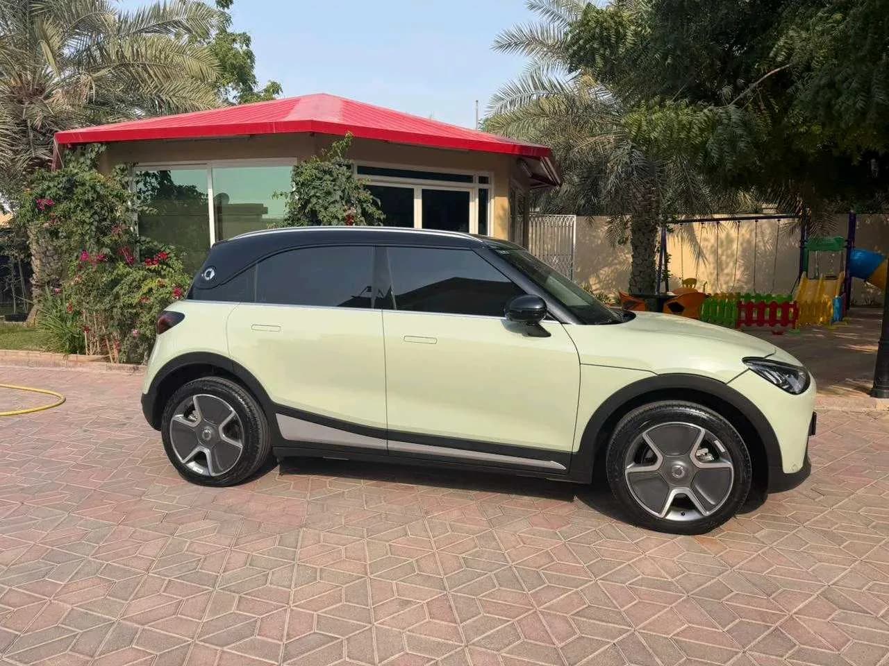 SMART EV photo 1
