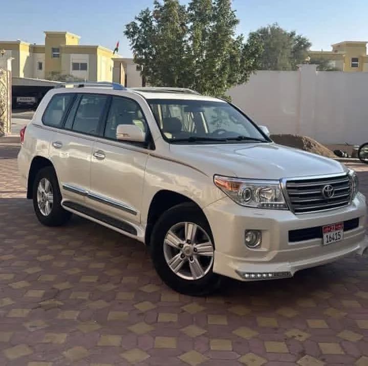 LAND CRUISER photo 1