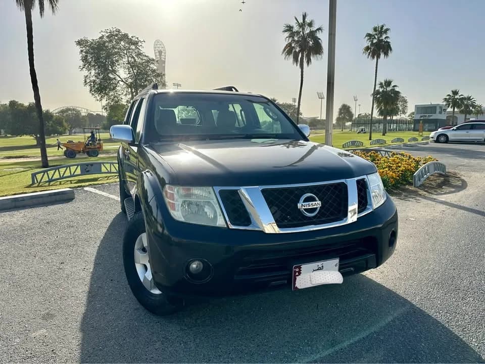 NISSAN PATHFINDER photo 1