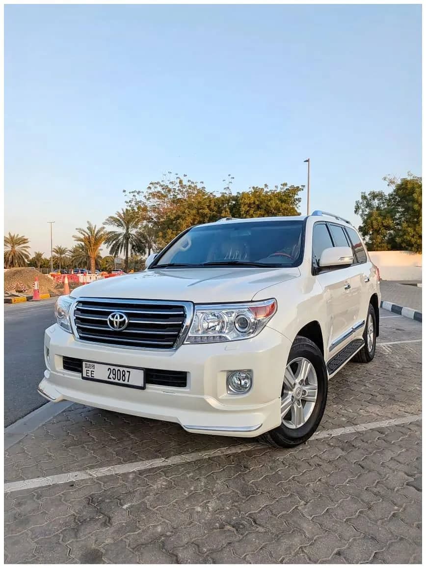 TOYOTA LAND CRUISER photo 1