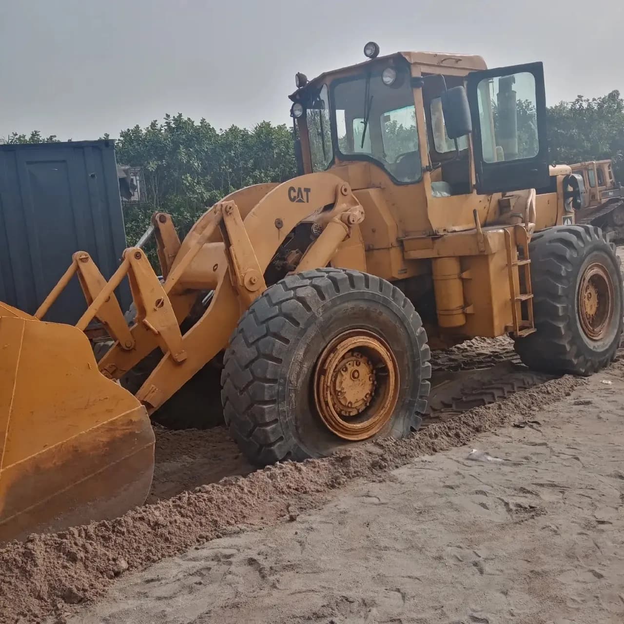 USED 966C PAYLOADER NIGERIAN photo 1
