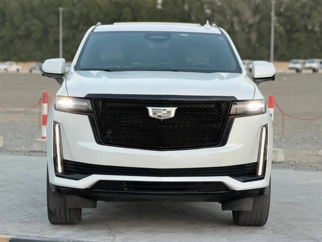 CADILLAC ESCALADE photo 1