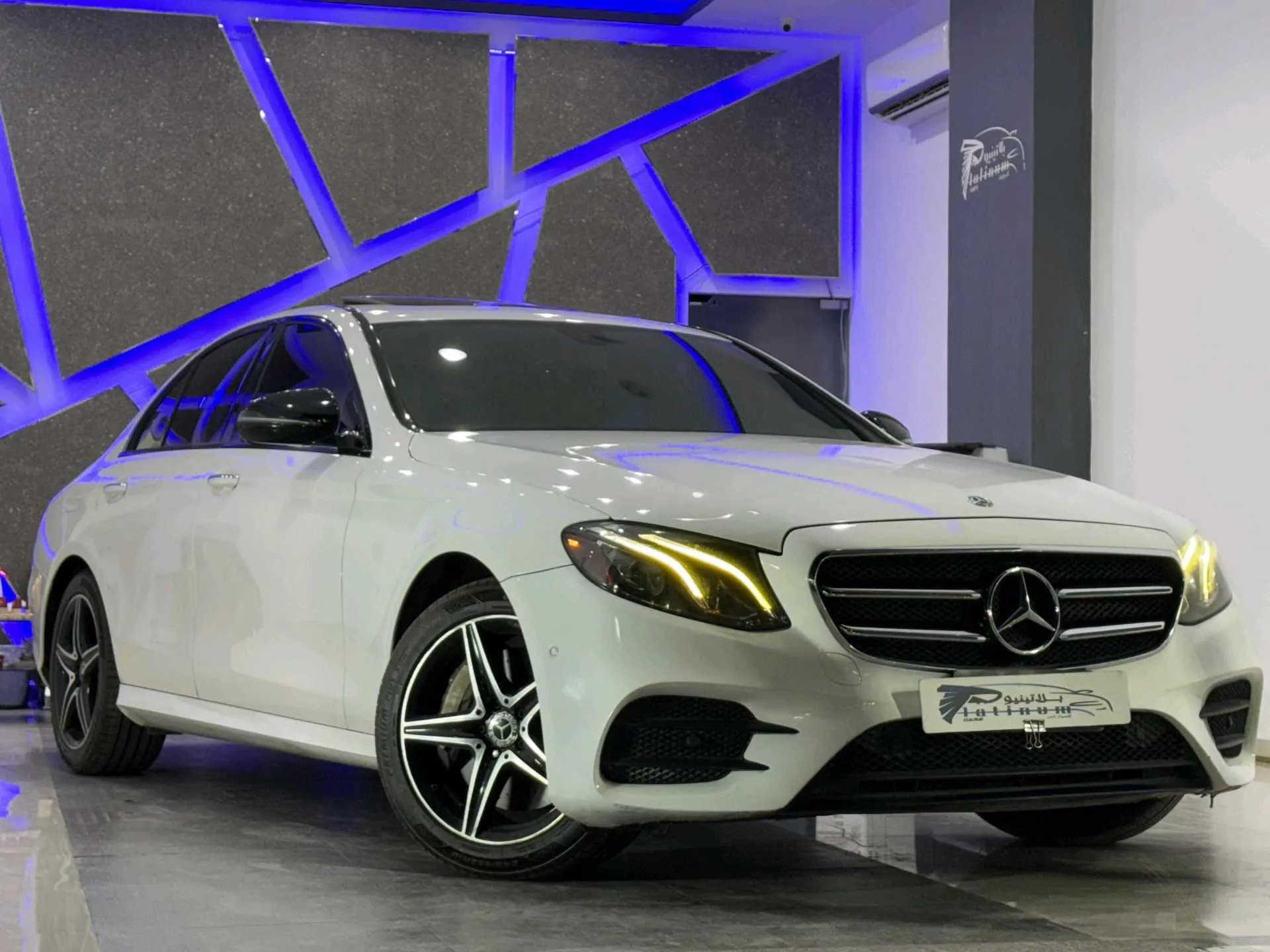 MERCEDES E300 photo 1
