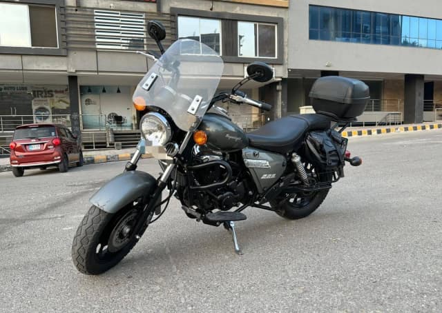 KEEWAY SUPERLIGHT 200CC