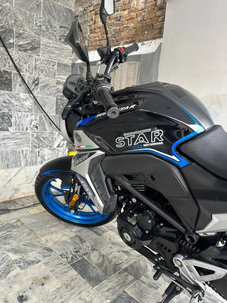 SUPER STAR 200R photo 1