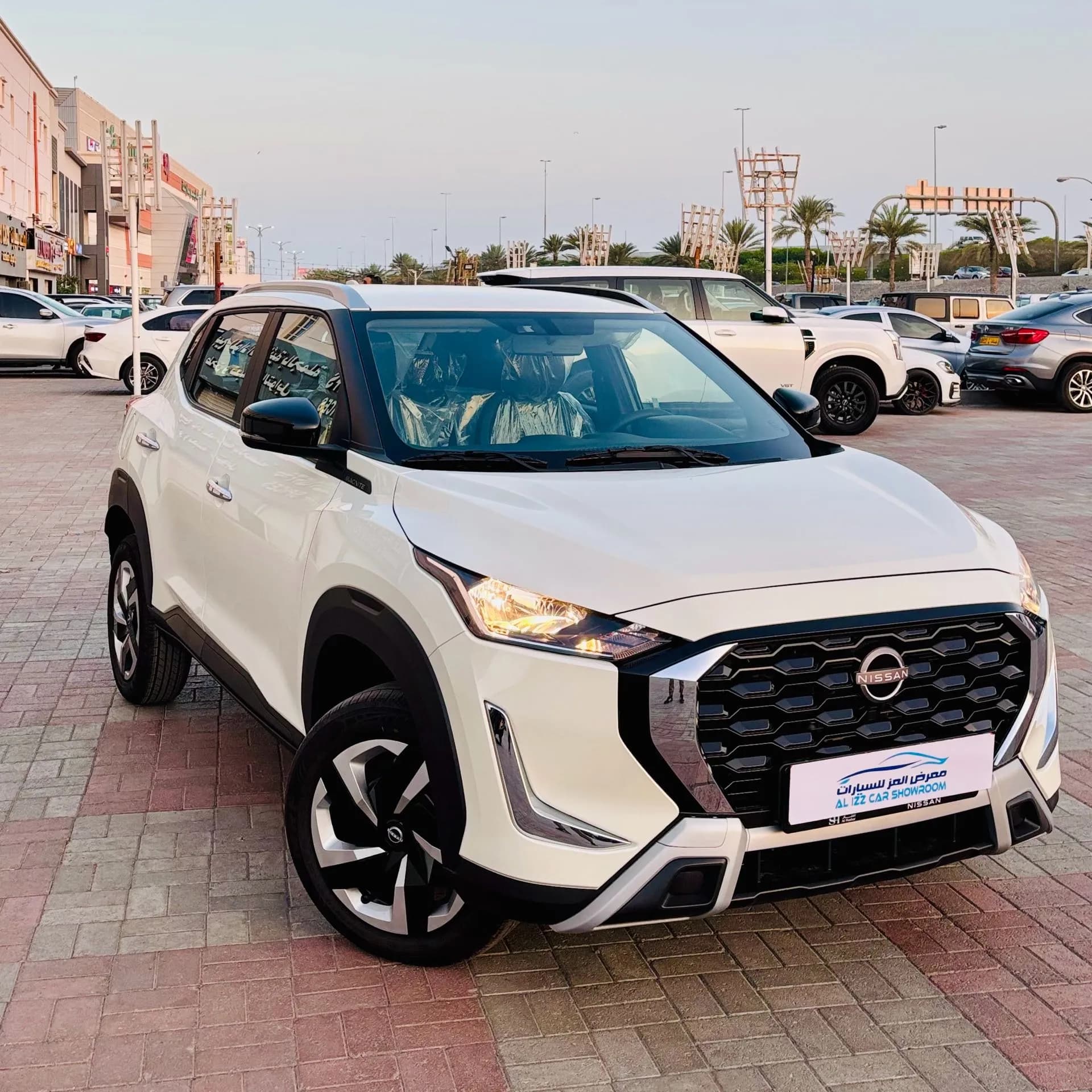 NISSAN MAGNITE photo 1