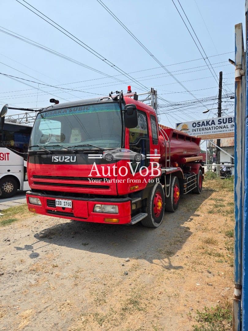 ISUZU GIGA 6SD1 STAINLESS TANKER 10KL photo 1