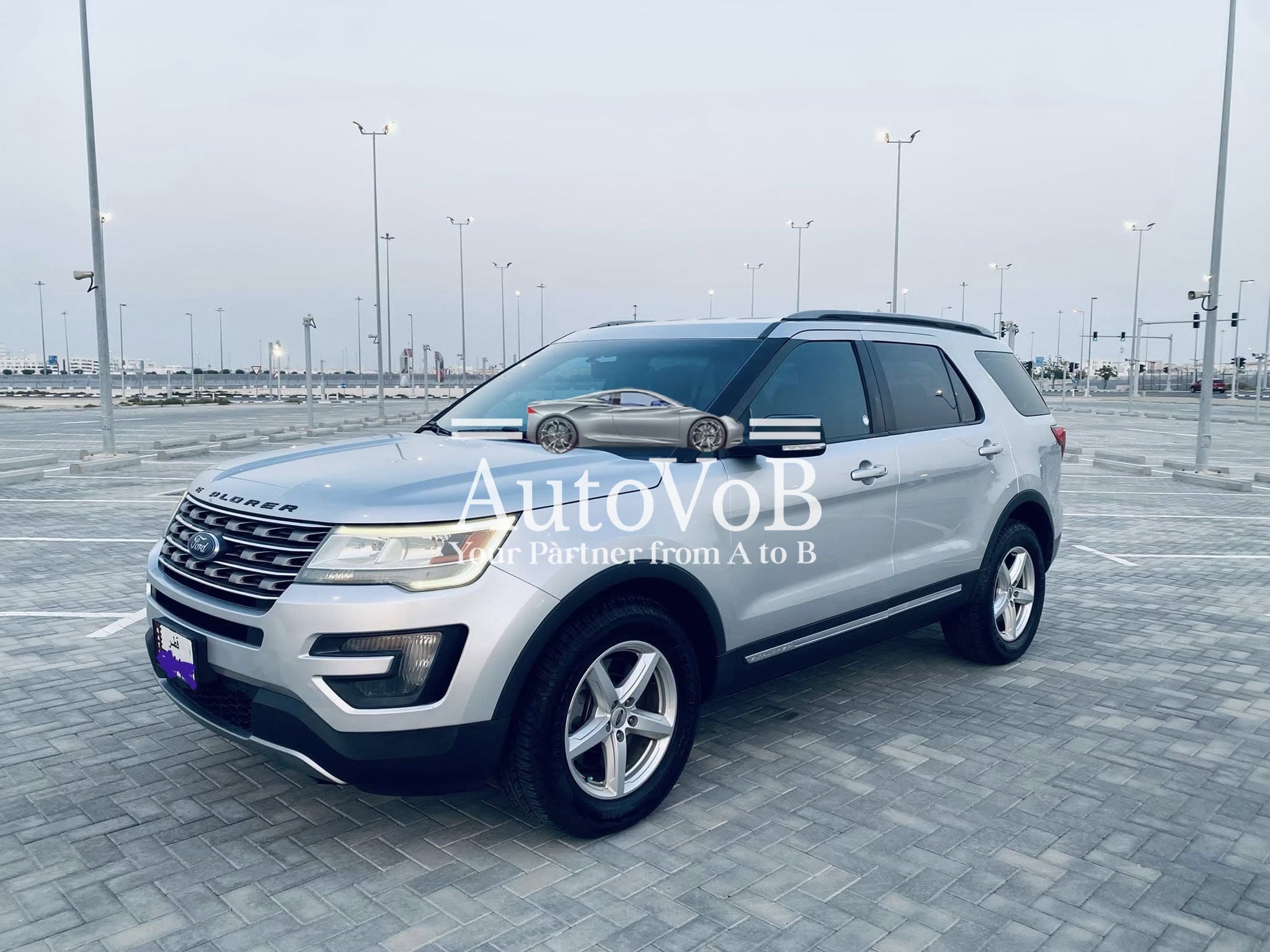 FORD EXPLORER XLT (4WD) photo 1