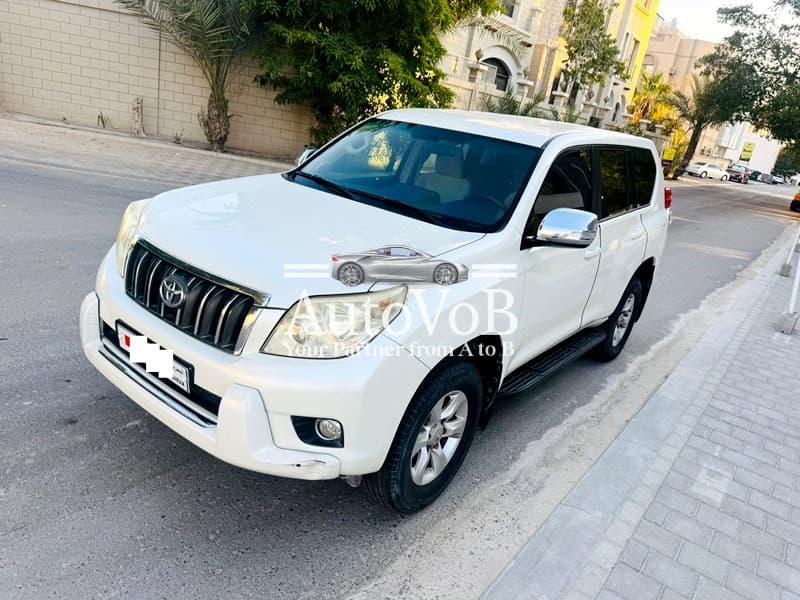 TOYOTA PRADO WHITE MODEL 2013 V4 8 SEAT 4-1 photo 1