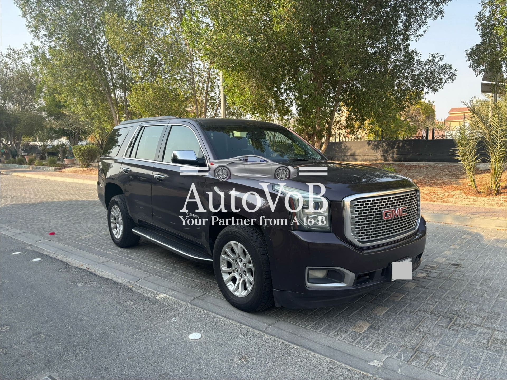 GMC YUKON SLE photo 1