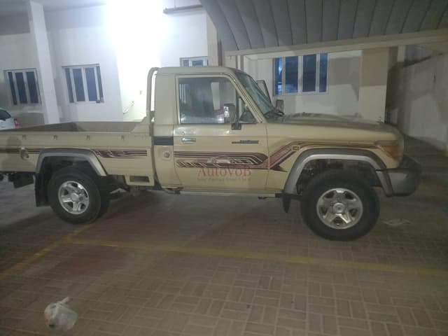 Toyota Pickups Used 2013 Toyota Land Cruiser