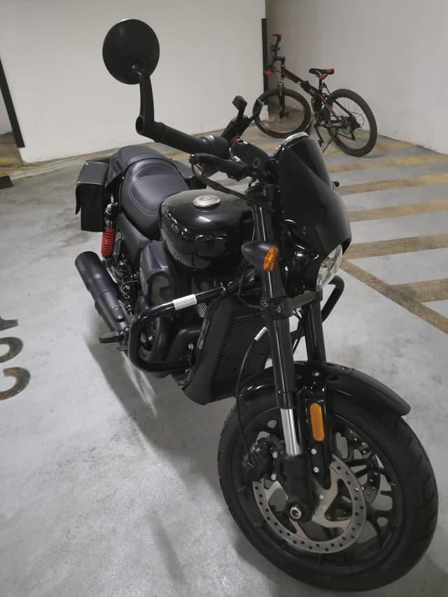 Low kilometer street rod 750 XG
