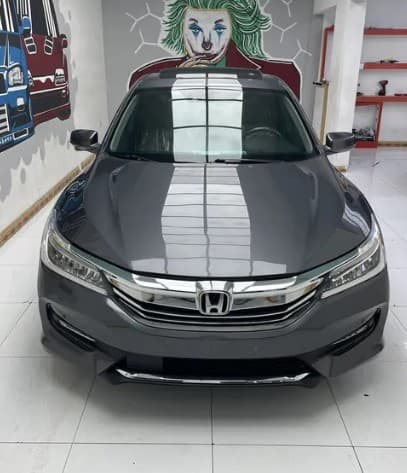 Honda Accord photo 1