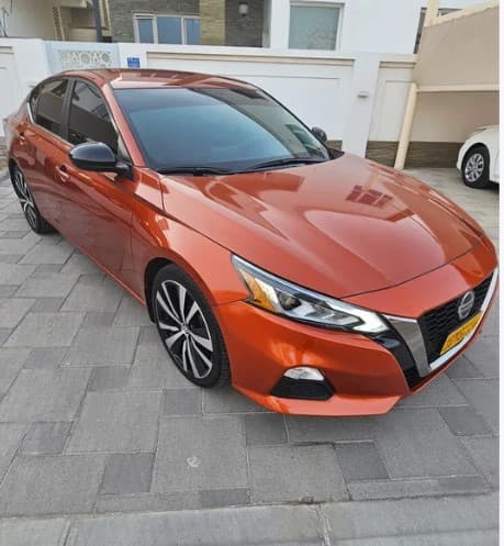Nissan Altima photo 1