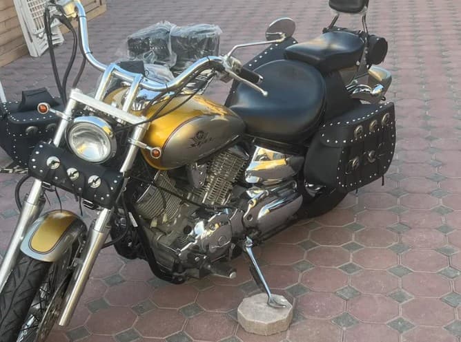 YAMAHA V STAR1100 photo 1