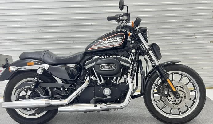 Harley 883R 2013 like new photo 1
