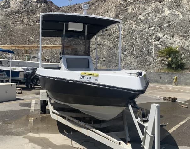 28 ft Dubai Marine photo 1