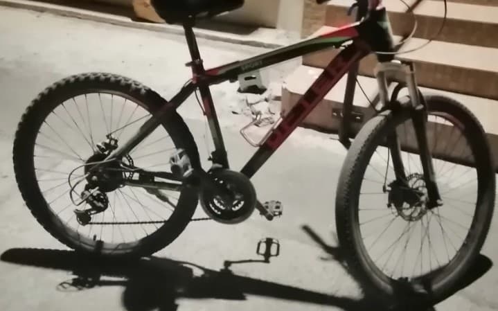 Sports bike photo 1