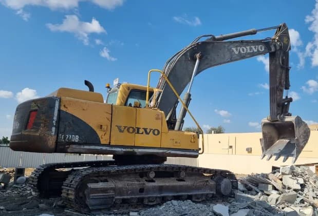 Volvo excavator 210 , Model 2012 Make Korea photo 1