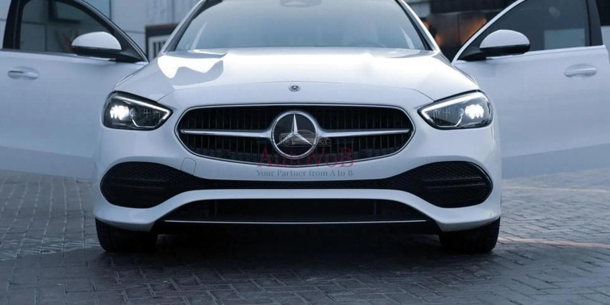 Mercedes C300 photo 1
