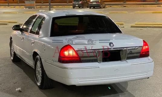 Grand Marquis 2007 photo 1