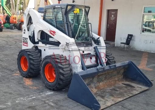 Bobcat S250 photo 1