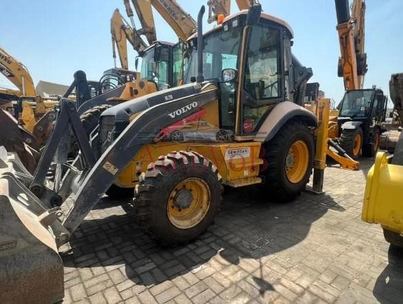 JCB Volvo photo 1