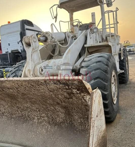 Caterpillar Wheel 966D photo 1