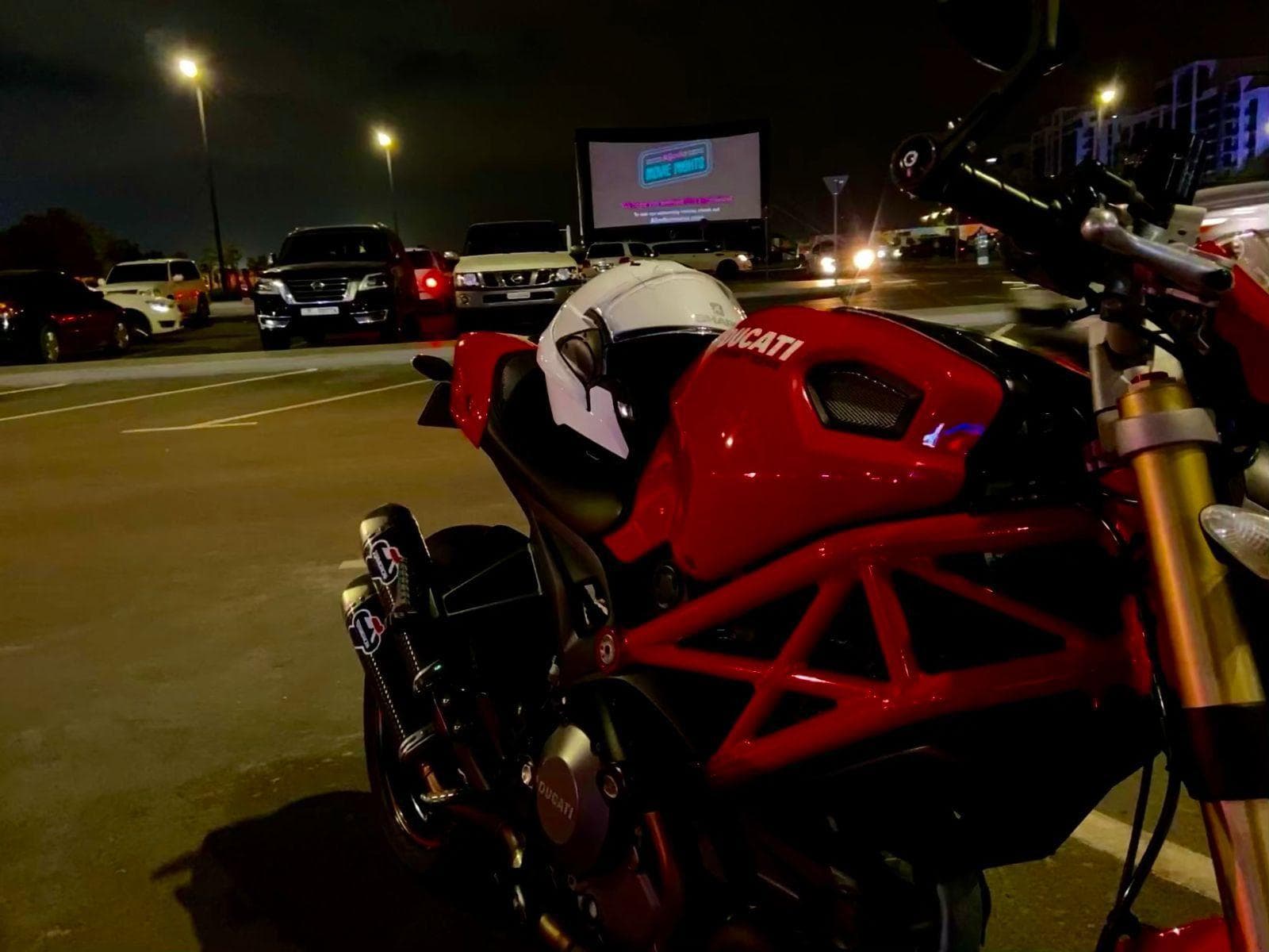 Ducati Monster 1100 photo 1